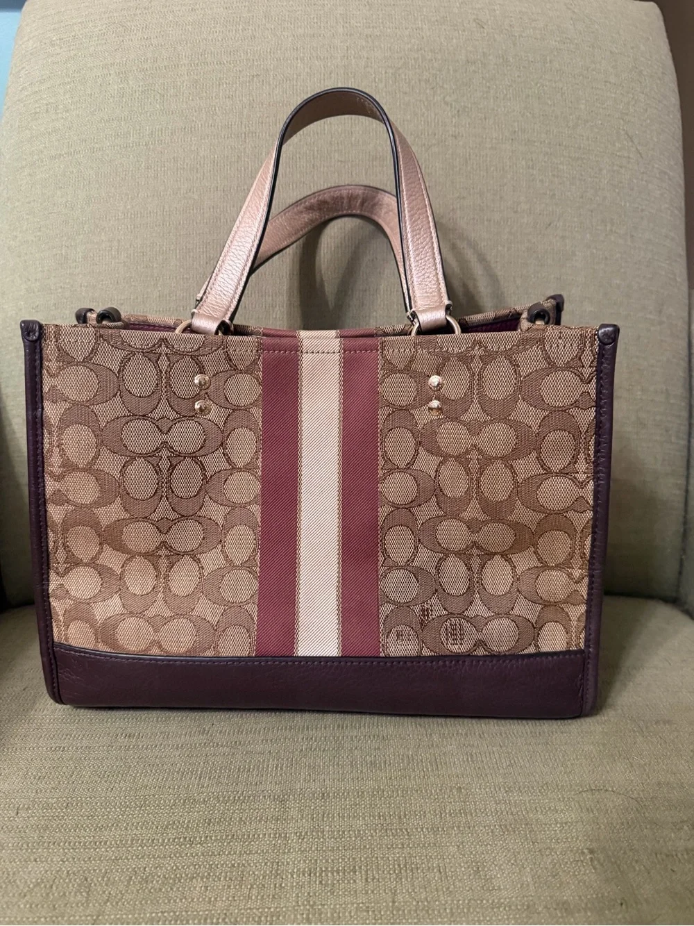 Coach Dempsey Carryall in Signature Jacquard with Stripe (Style C8407)